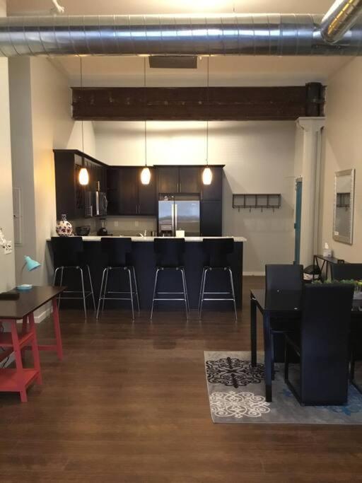 Hotel 2Br 2Ba Loft In Historic Downtown Kc Kansas City Esterno foto
